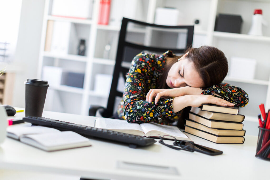 5 Estratégias Comprovadas para Superar a Procrastinação e Maximizar a Sua Produtividade em Carreira 5 Estratégias Comprovadas para Superar a Procrastinação e Maximizar a Sua Produtividade